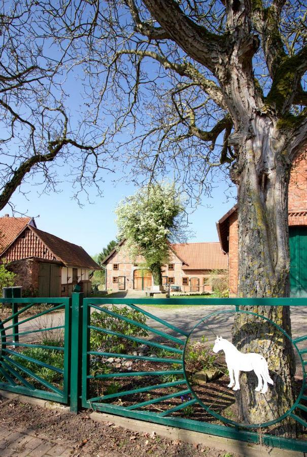 Wilhelmshof Feggendorf Guest House Exterior photo